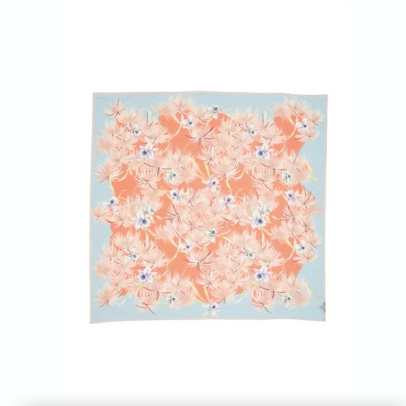 Valentino Silk/Cotton Shawl - Picture 2 of 10